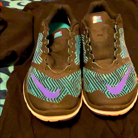 Shoes - Picture 2 of 2